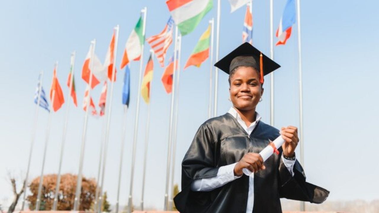 Top 10 International Scholarships and Fellowships for Africans to Apply in Q1 of 2025