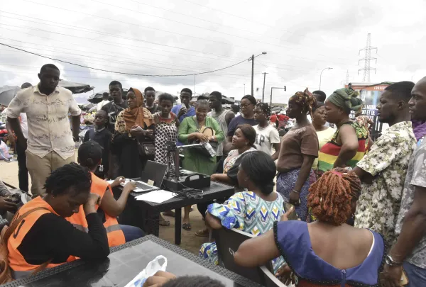 Ivory Coast Ramps Up Universal Health Coverage with Mobile Enrollment Centers