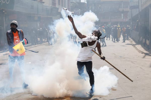 Kenyan Police Use Tear Gas to Disperse Protests in Nairobi and Mombasa