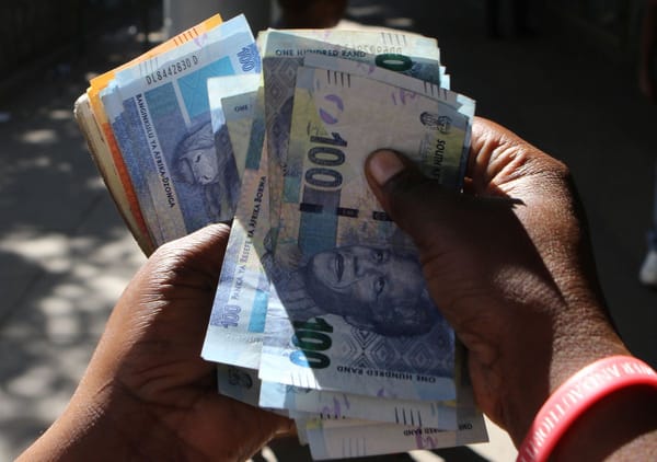 Top 10 Most Traded Currencies in Africa 2025